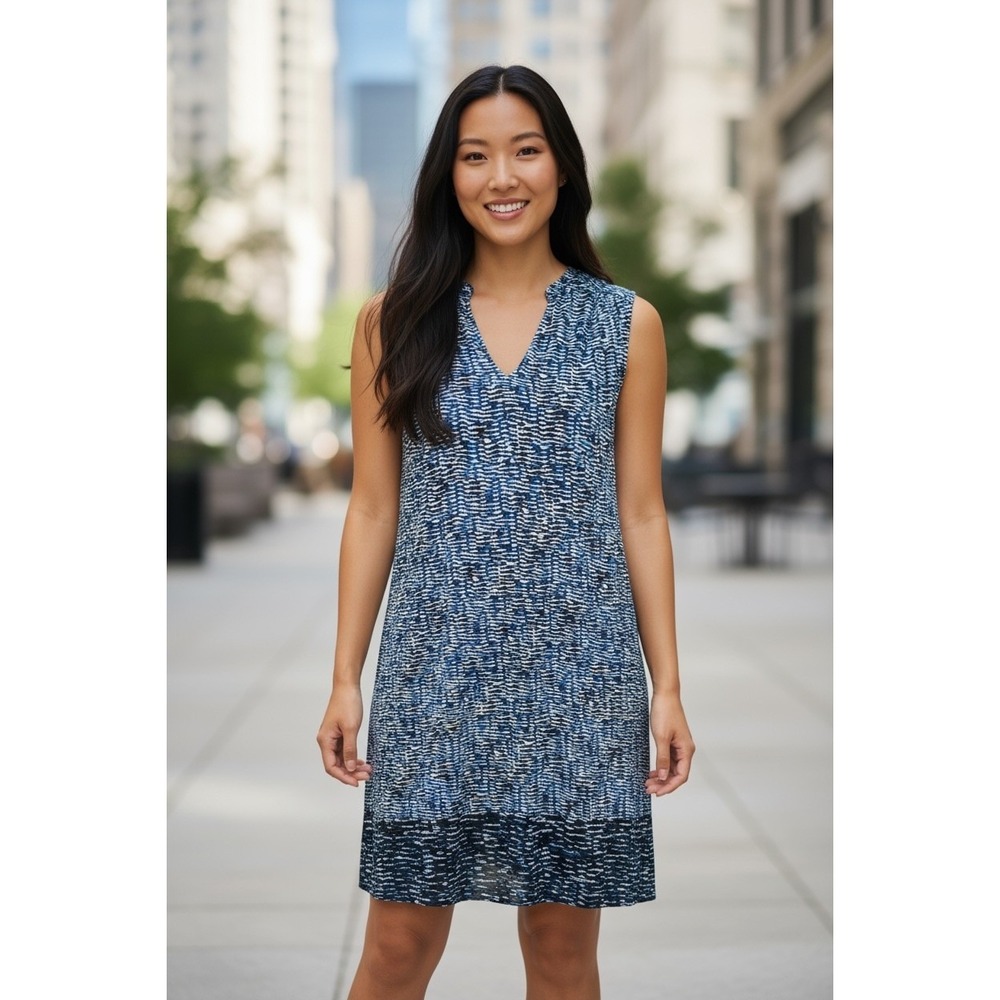 London Times Blue White Print Sleeveless‎ V-Neck Casual Dress Size 4